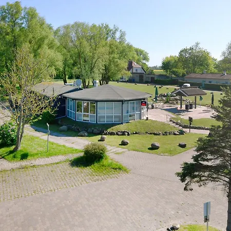 Am Gutspark Drankse Sonnenschein Апартаменты